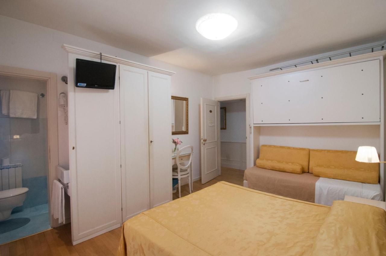 Albergo Ai Tolentini Венеція Екстер'єр фото